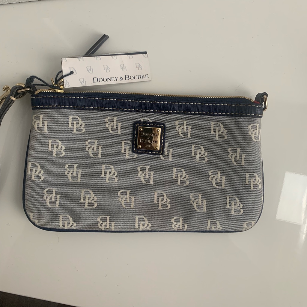 Dooney  Bourke Wristlet Brand New Navy Blue
